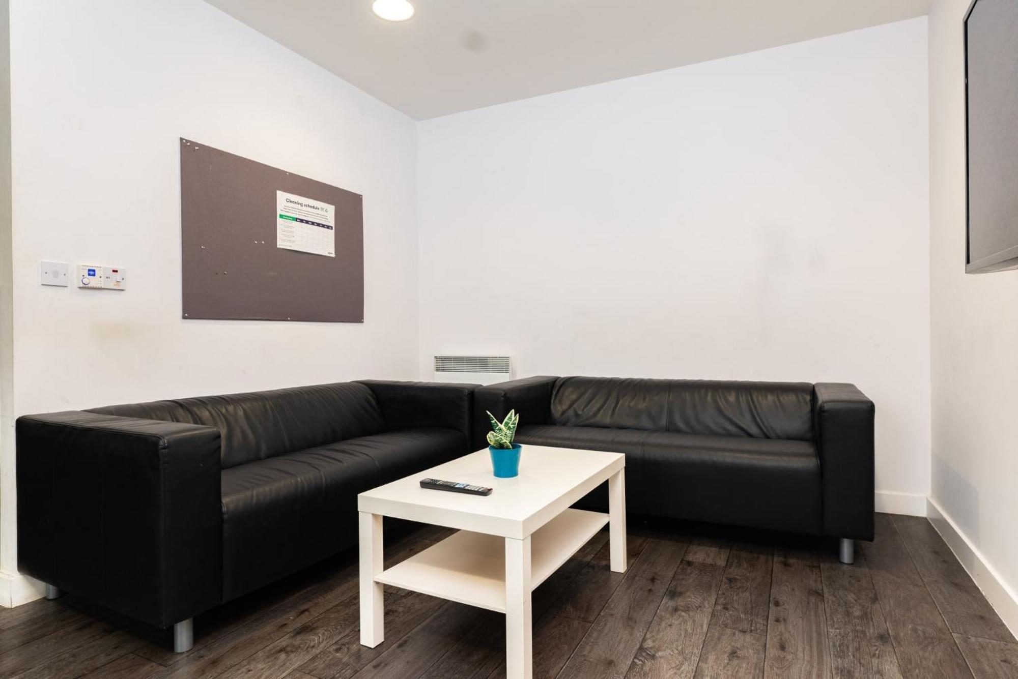 Apartment Modern In